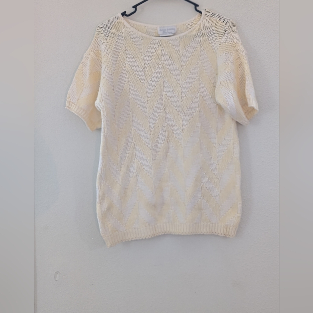 Cream And Yellow Short Sleeve Knit Sweater